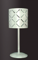 Foto Lámpara de sobremesa de forja artesanal Córdoba modelo X