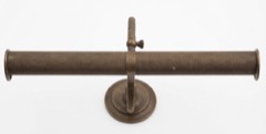 Aplique para cuadros en bronce con pantalla moleteada (A-640 40)