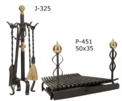 J- 325, P- 451 Juego de chimenea de forja de pie con curvas